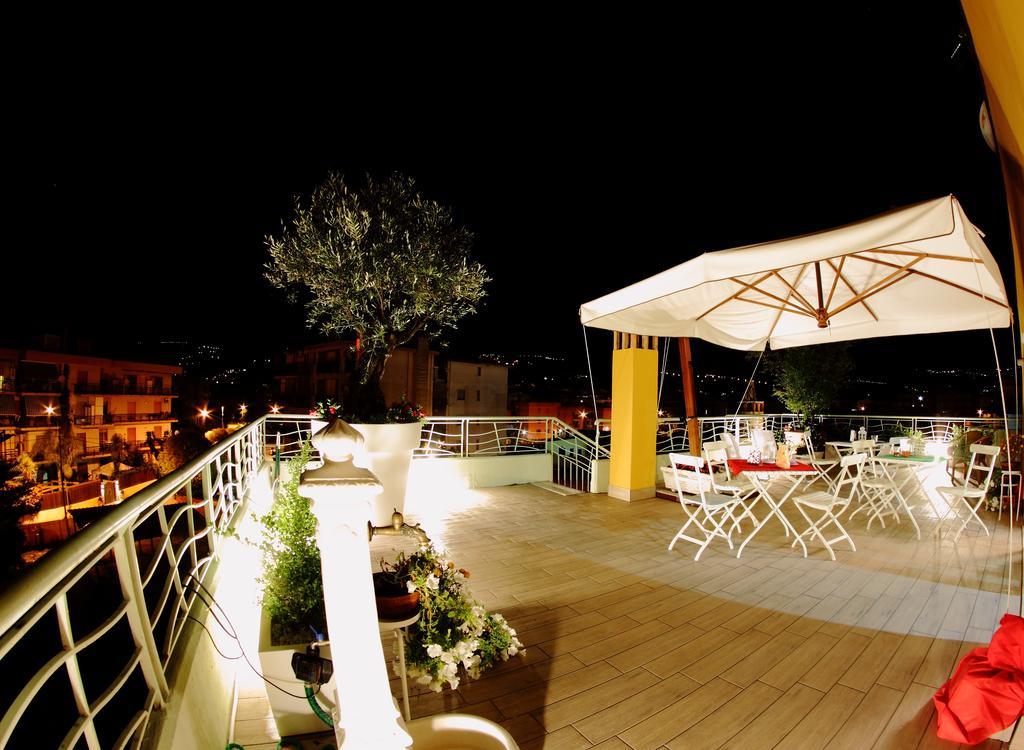 B&B I Fiori Del Mare Agropoli Exteriör bild